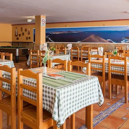 Maxorata Aparthotel 3*